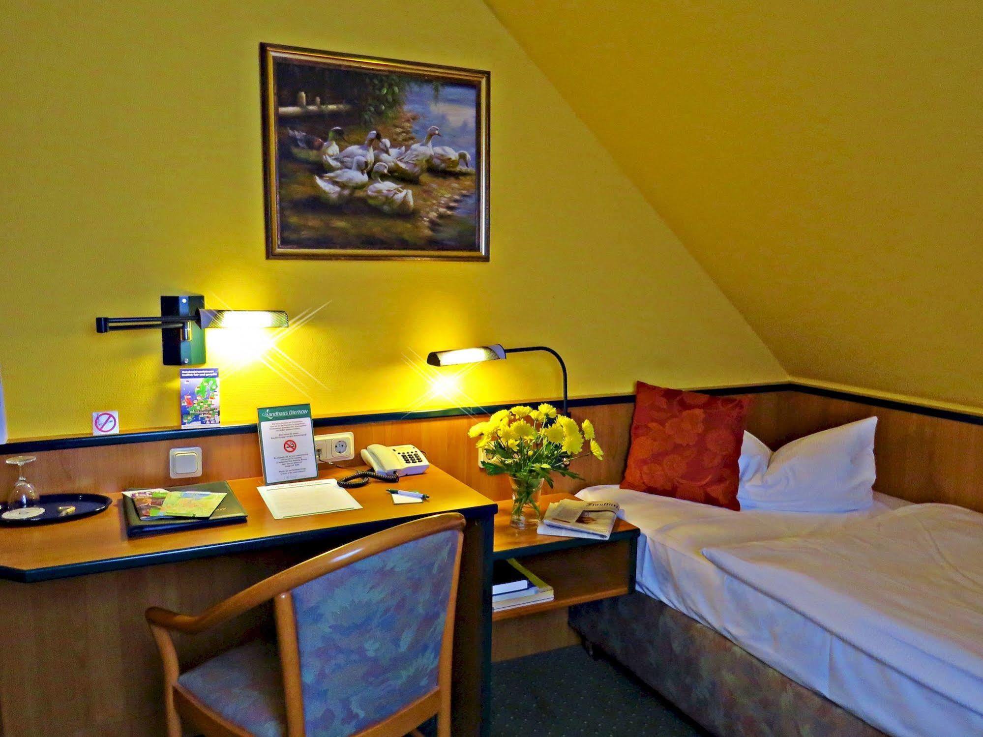 Hotel Landhaus Dierkow Rostock Exteriér fotografie